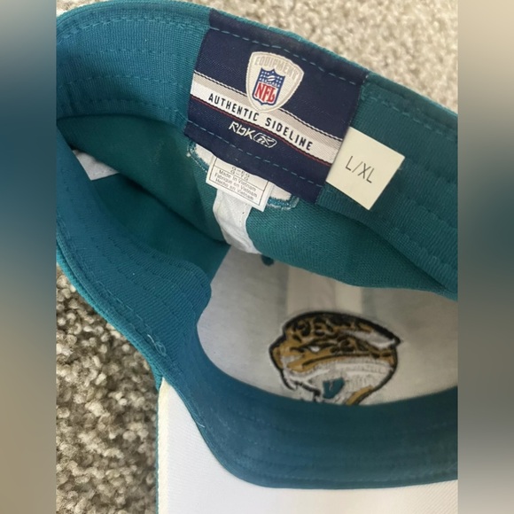VINTAGE Jacksonville Jaguars Hat Cap Stretch Fit Blue Embroidered Adult Reebok - Picture 6 of 6